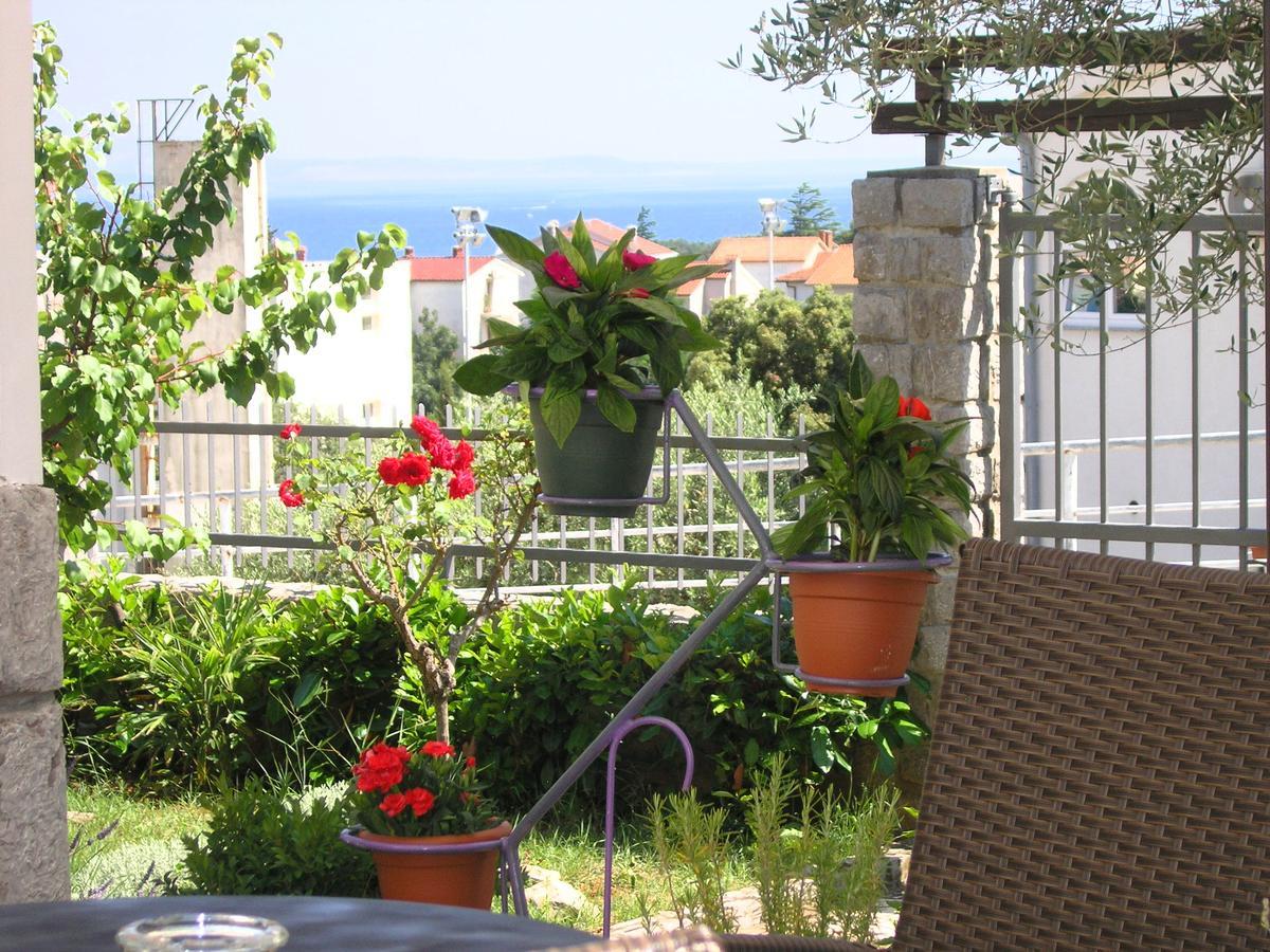 Apartments Oribella Krk Town Extérieur photo