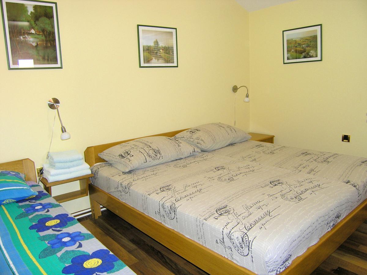 Apartments Oribella Krk Town Extérieur photo