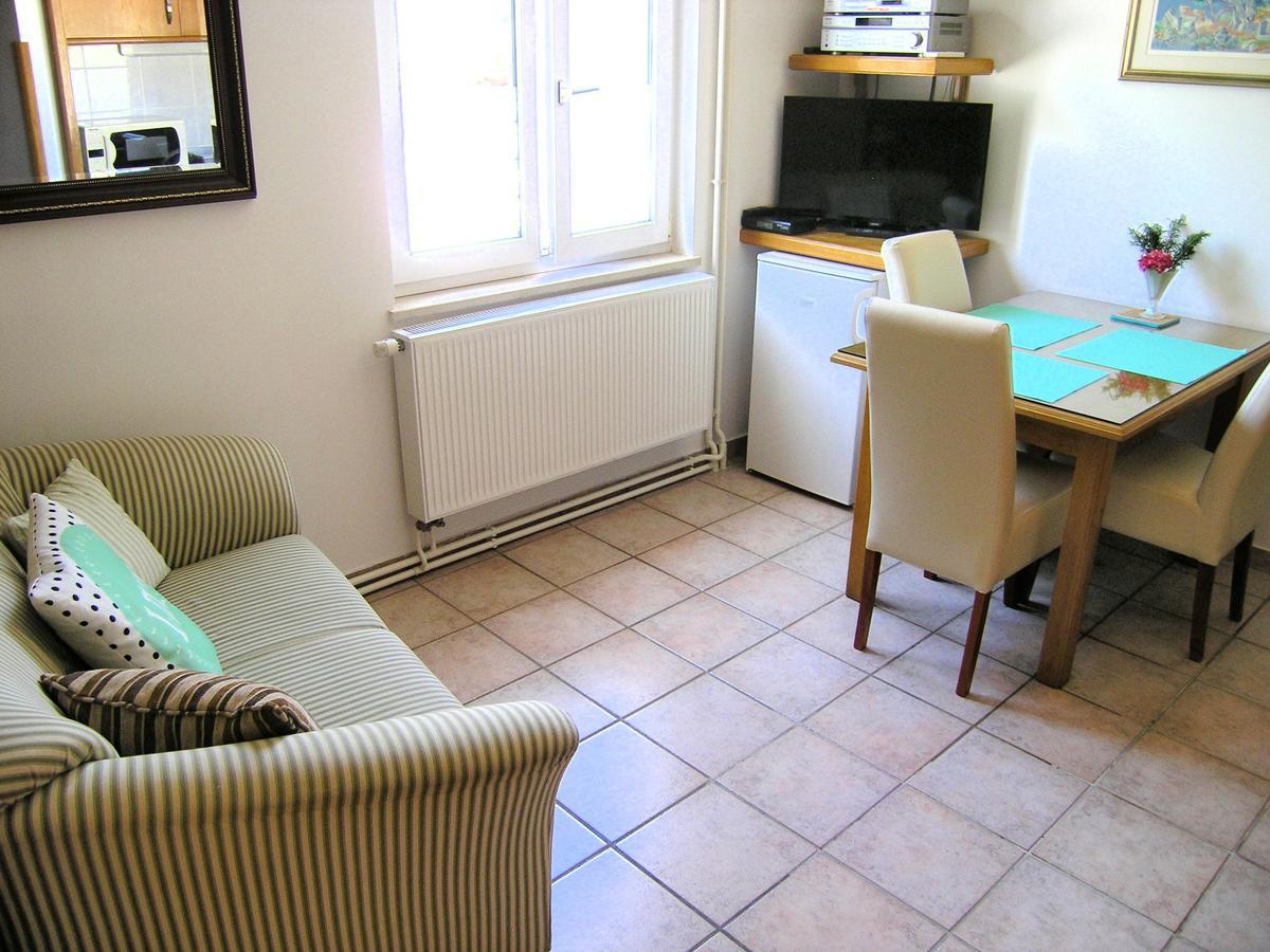 Apartments Oribella Krk Town Extérieur photo