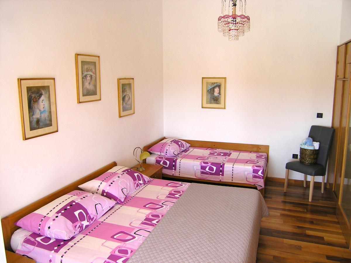 Apartments Oribella Krk Town Extérieur photo