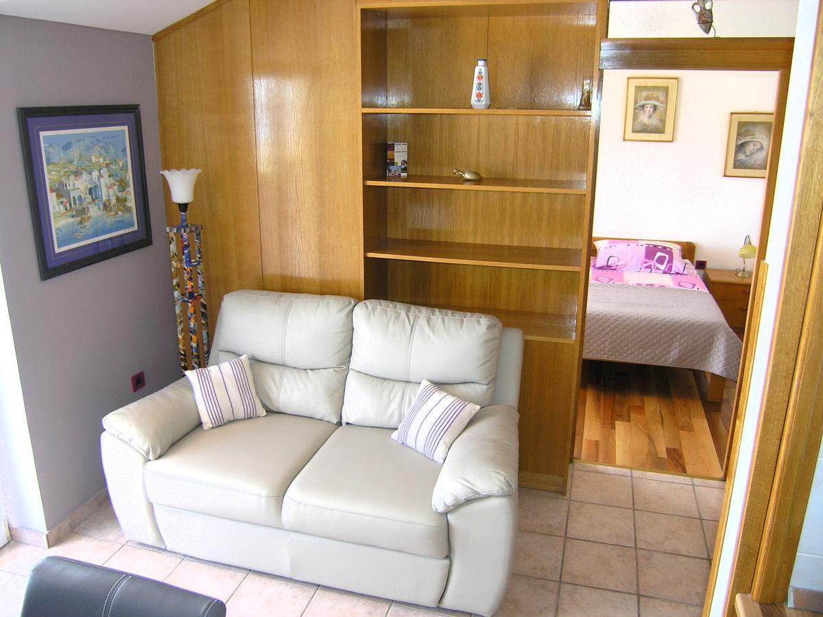 Apartments Oribella Krk Town Extérieur photo