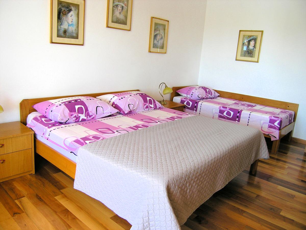 Apartments Oribella Krk Town Extérieur photo